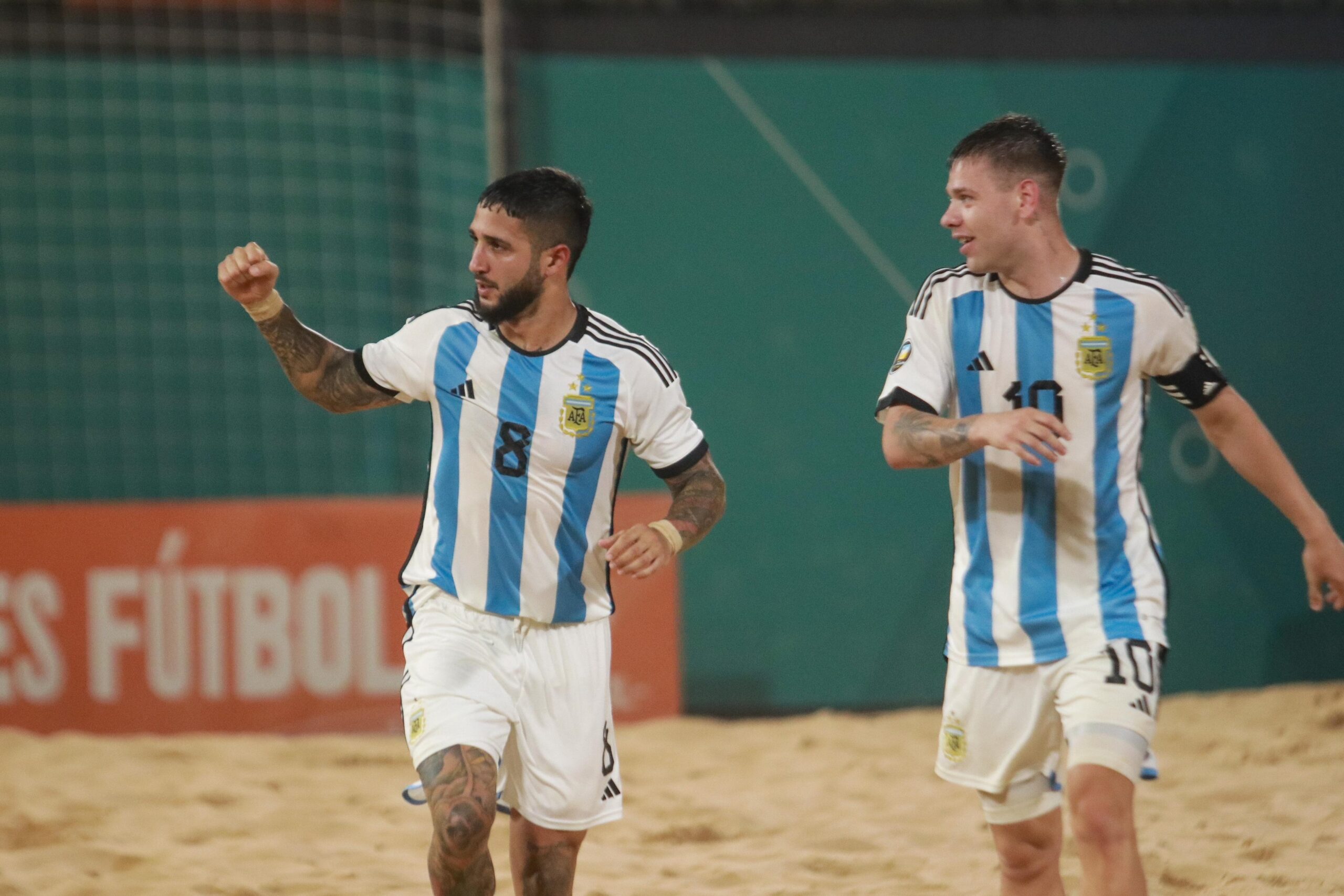 La Selección Argentina venció 5-4 a Uruguay, por la primera fecha